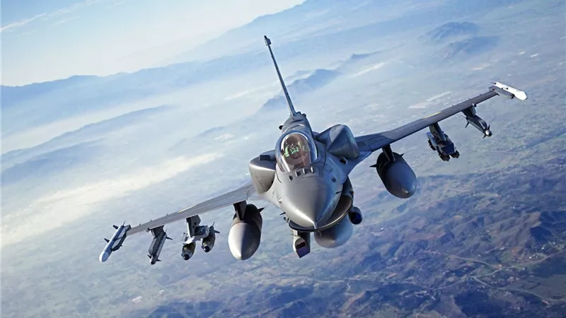 هولندا ترسل آخر 24 طائرة F-16 مقاتلة إلى أوكرانيا
