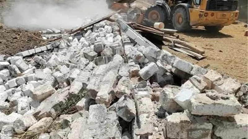محافظ كفر الشيخ يحذر: لا تهاون مع مخالفات البناء 