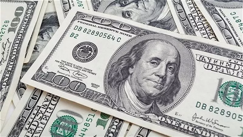 الدولار بيهدّي اللعب شوية النهارده.. سعر الدولار اليوم الثلاثاء 27 مايو 2025