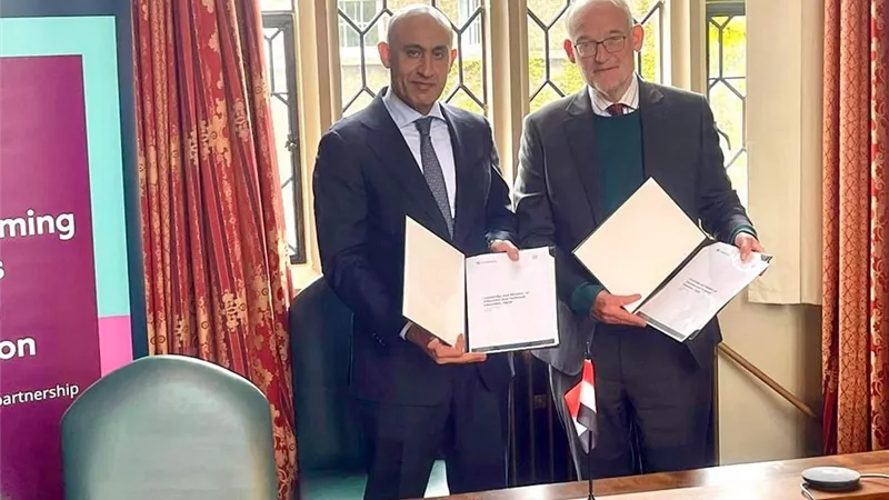 لأول مرة.. التعليم تتعاون مع جامعة كامبريدج لتطوير تدريس اللغة الإنجليزية 