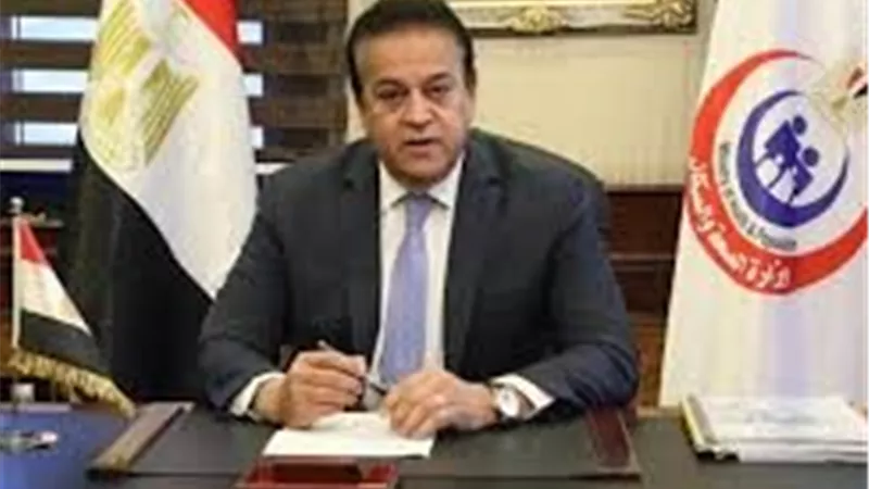 الحكومة تقر زيادة تعويضات مخاطر المهن الطبية بنسبة 50%.. وضم هيئات صحية للصندوق