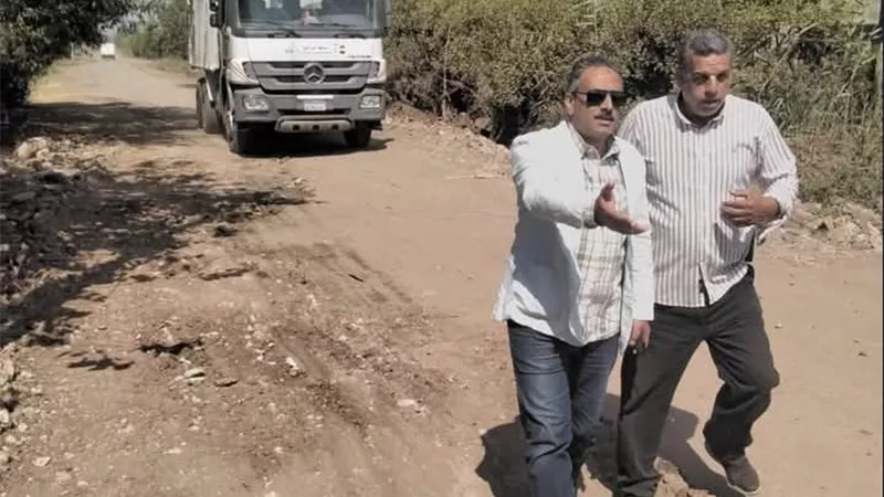 جولة تفقدية لرئيس مدينة الرياض بكفر الشيخ لمتابعة سير العمل بقرية الوزارية