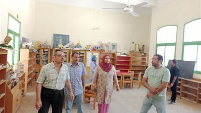 مدير عام إقليم وسط الصعيد الثقافي يتفقد مركز التراث بأسيوط