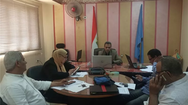 وكيل تعليم كفر الشيخ يتابع امتحانات الشهادة الإعدادية من غرفة العمليات