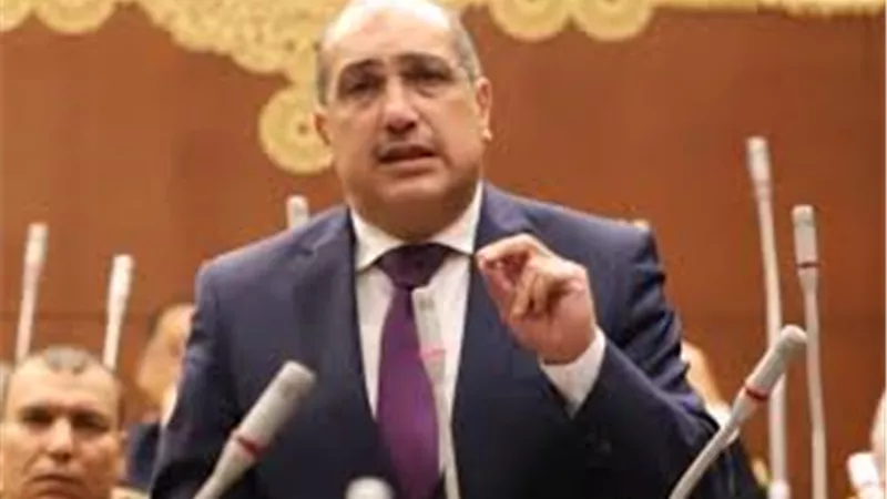 عضو بـ«الشيوخ» يتقدم بطلب لإعفاء المنشآت الصناعية من الضريبة العقارية 