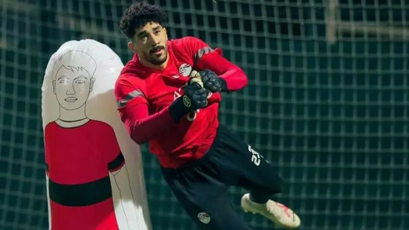 قبل مواجهة غزل المحلة.. حارس الأهلي يتعرض لحادث سير