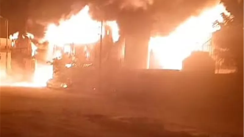 مجهولون يقيّدونه ويحرقونه بالنار.. جريمة بشعة تهز سيدي غازي بكفر الشيخ