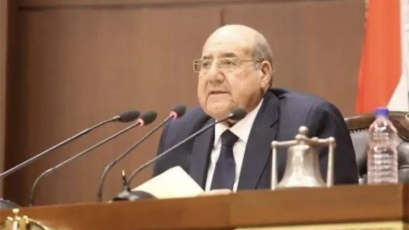 رئيس مجلس الشيوخ يحيل 3 طلبات حول مواجهة التغير المناخي إلى لجنة البيئة
