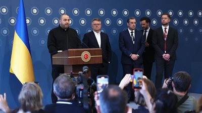 وصول كبار المسؤولين الأوكرانيين إلى واشنطن لإجراء محادثات السلام مع روسيا