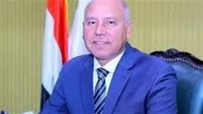 كامل الوزير يتفقد خطوط الإنتاج بمصنع شركة بافاريا مصر بجسر السويس