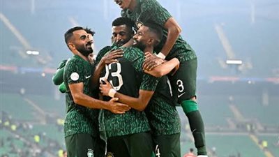 بثنائية.. المنتخب السعودي يكتسح البحرين ليقترب من التأهل إلى كأس العالم