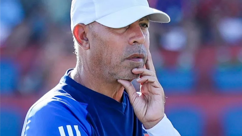 قبل الموسم الجديد.. الأهلي يستبعد بدر رجب من تدريب الناشئين