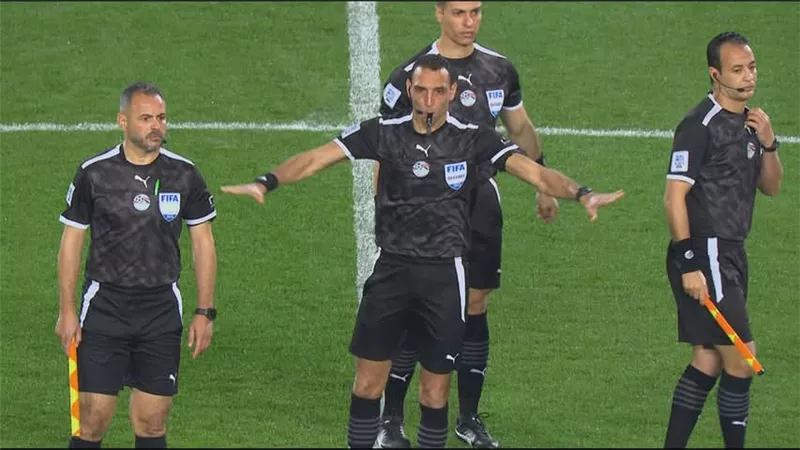 محمود بسيوني حكما لمباراة الزمالك وبيراميدز في نهائي كأس مصر 