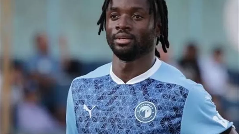 من أجل مصلحة موطنه.. ماييلي يترك بيراميدز بنهائي كأس مصر 