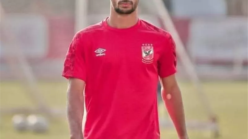 ريفيرو يستقبل ملفات اللاعبين.. ماذا سيفعل مع أحمد عبد القادر؟