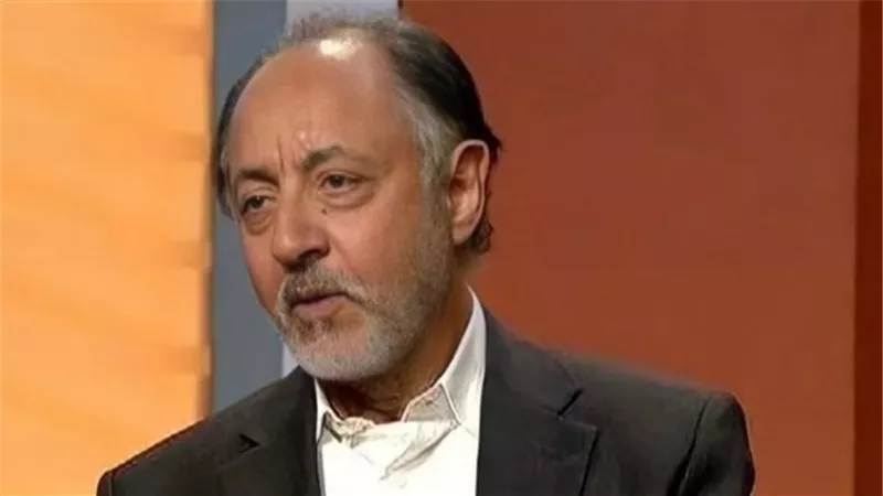 عيد ميلاد عبد العزيز مخيون.. هاجمه النظام السابق ونجأ بأعجوبة من زوجته