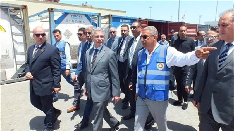 رئيس الجمارك: نستهدف تسهيل وسرعة إنهاء إجراءات العائدين من الخارج