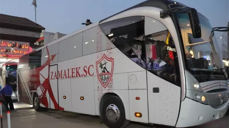 لمواجهة المحلة.. وصول حافلة الزمالك لملعب هيئة قناة السويس