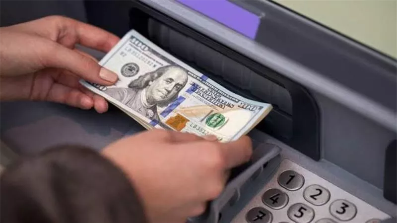 استقرار سعر الدولار أمام الجنيه المصري بـ49.59 للشراء في ثاني أيام العيد