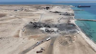 البحرية الإسرائيلية تشن هجومًا على ميناء الحديدة غرب اليمن