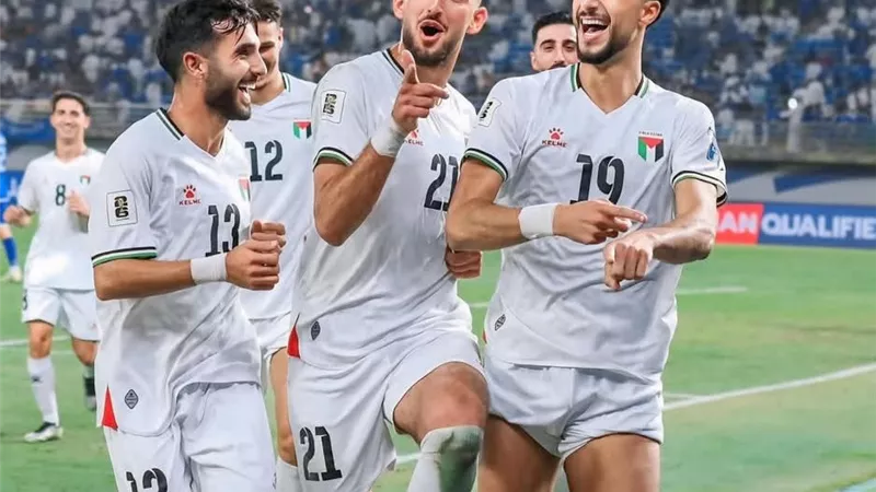 التصفيات المؤهلة لكأس العالم.. وسام أبو علي يقود هجوم فلسطين أمام عمان