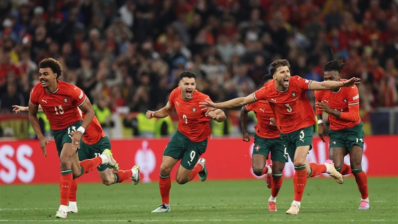 البرتغال