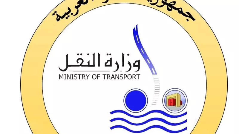 «خلع اللمبة».. تفاصيل اعتراض راكب قطار روسي على الغرامة