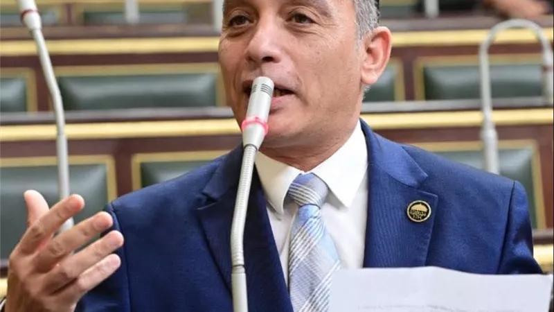 برلماني يتقدم بطلب إحاطة حول استمرار تعطيل قانون رعاية حقوق المسنين.. تفاصيل
