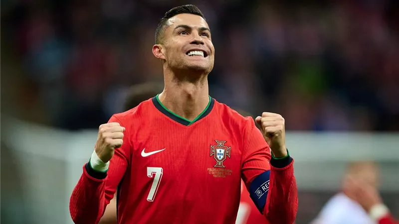 كريستيانو رونالدو على رأس التشكيل الرسمي للبرتغال لموجهة إسبانيا بنهائي دوري الأمم الأوروبية