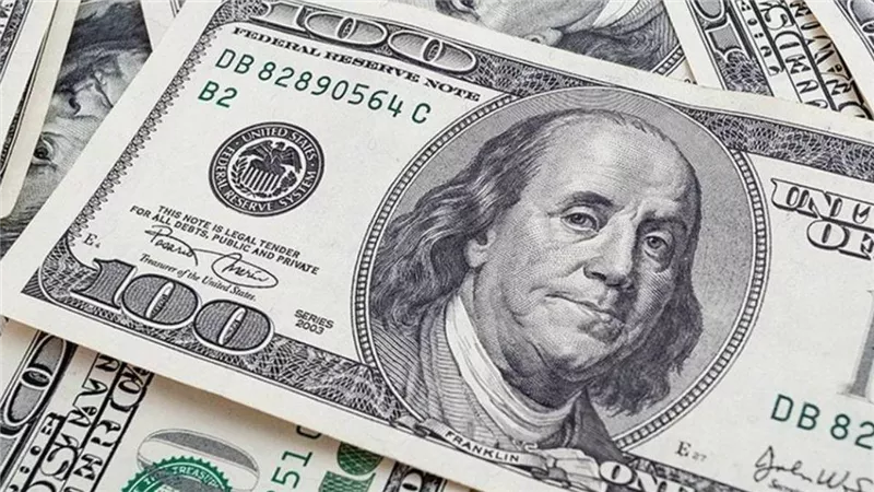 سعر الدولار اليوم يحقق أكبر مكاسبه الأسبوعية منذ أكثر من شهر