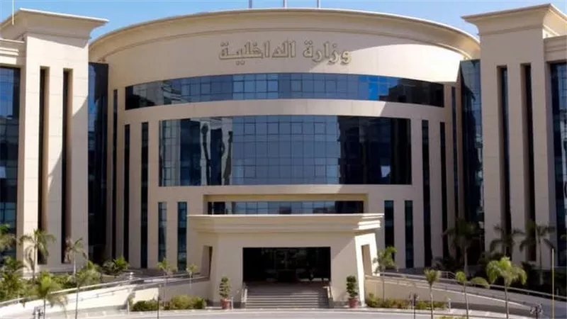 «الداخلية» تكشف حقيقة زيادة رسوم تراخيص السيارات (تفاصيل)
