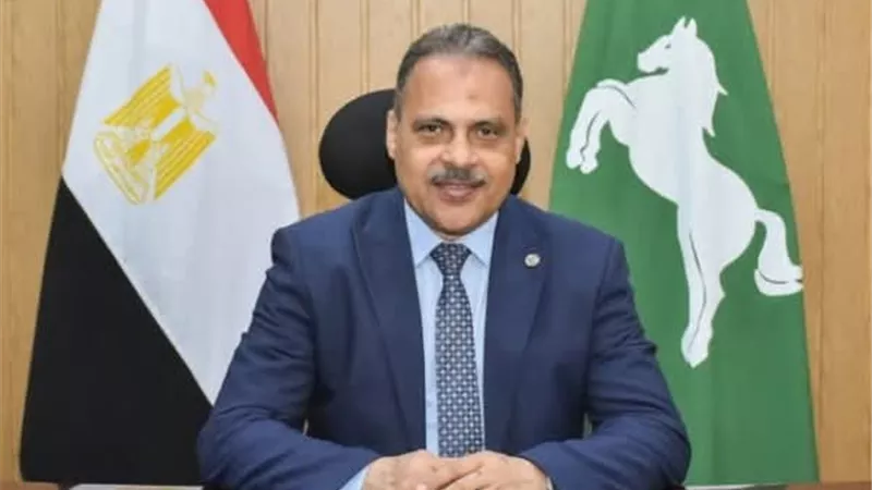 محافظ الشرقية يُشيد بمبادرة وزارة الرياضة لاستقبال المواطنين بمراكز الشباب