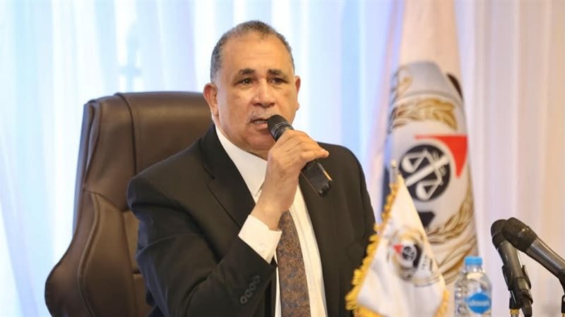  النقيب عبد الحليم