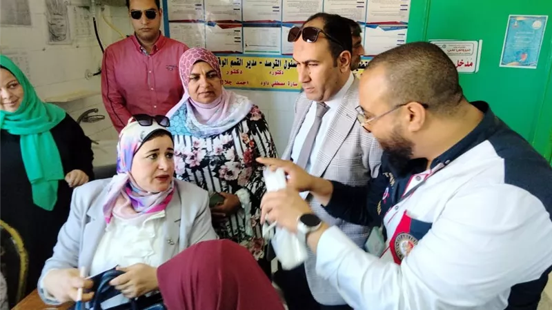 إقبال كبير على القافلة الطبية المجانية بكوم الدهب بمحافظة كفر الشيخ 