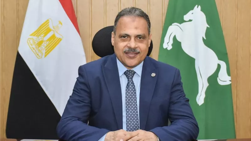 وجوه تعمل في صمت.. الشرقية تسابق الزمن لخدمة المواطن