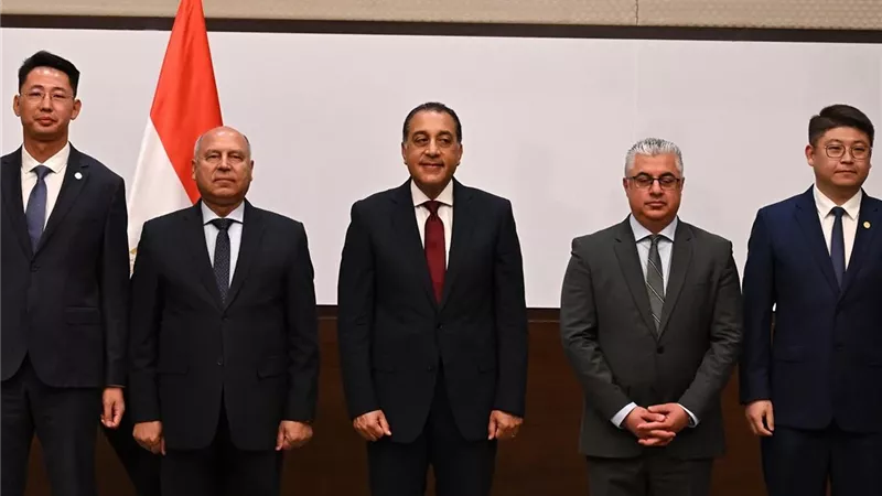 مدبولي يشهد توقيع مشروع صناعي باستثمارات 200 مليون دولار في السخنة.. تفاصيل