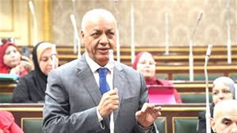 مصطفى بكري 
