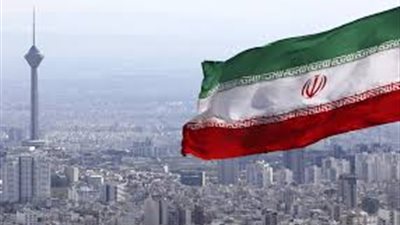 إيران تطلق صواريخ على قواعد أمريكية في قطر والعراق.. تفاصيل