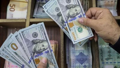 مع بداية التعاملات.. سعر الدولار اليوم الأربعاء في البنوك المصرية 