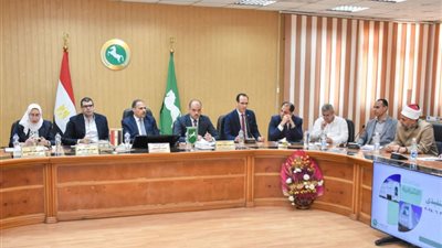 محافظ الشرقية يشدد على تأمين امتحانات الثانوية وترشيد استهلاك الكهرباء