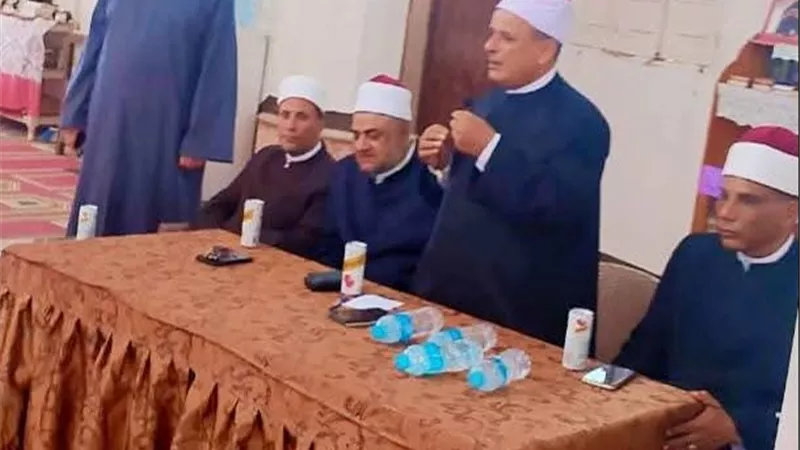 وكيل أوقاف كفر الشيخ يعقد اجتماعًا بالأئمة لتطوير العمل الدعوي