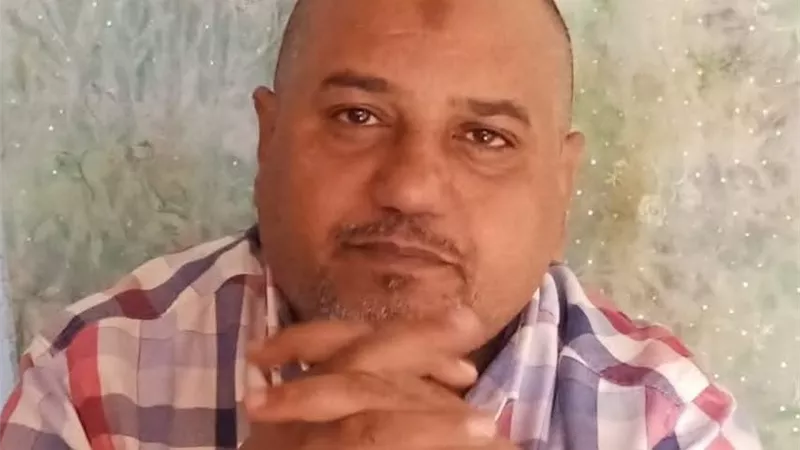 في سن الـ53.. عوض سامي بدير يحقق حلمه بالنجاح في الشهادة الإعدادية ويطمح لدراسة الإعلام