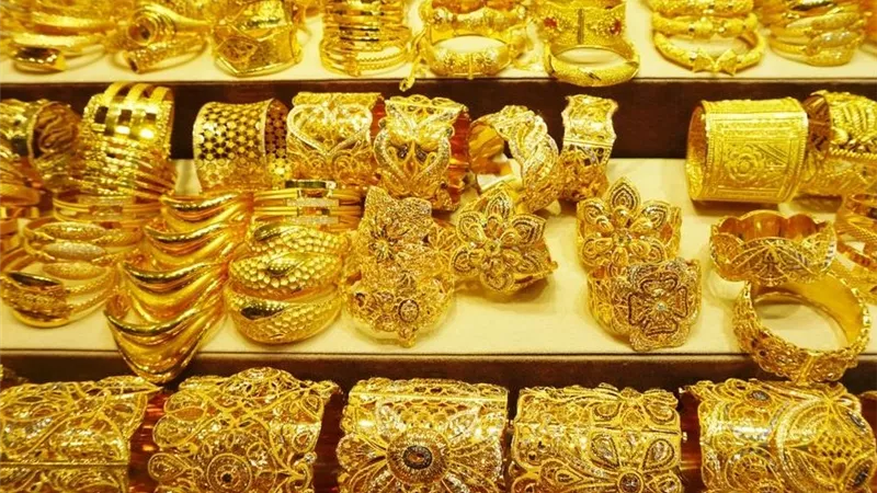 سعر الذهب اليوم يواصل ارتفاعه في الأسواق.. عيار 21 يسجل 4830 جنيها