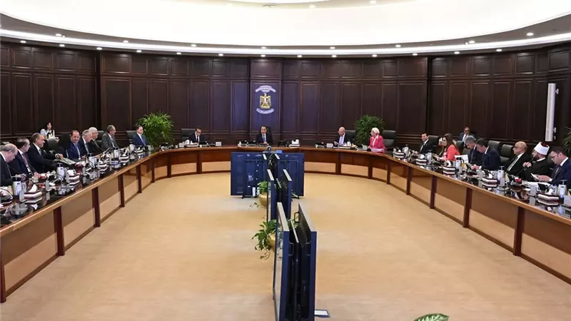 رئيس الوزراء يزف بشرى سارة للمصانع المتوقفة تتحقق الجمعة المقبلة 