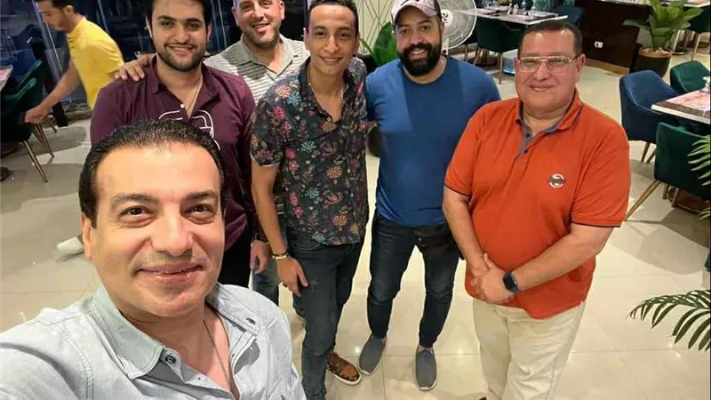 إيقاع شعبي بروح جديدة.. إيهاب توفيق يعود بـ