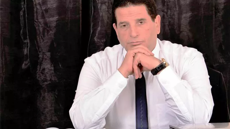 أشرف صحصاح: الإسكندرية بوابة الساحل الشمالي.. وتوحيد ألوان الشماسي على الشواطئ لمسة عظيمة 