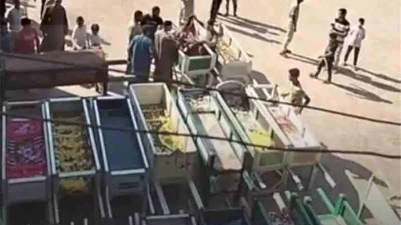  19 ضحية في حادث مأساوي بالمنوفية.. تشييع جثامين 18 فتاة وسائق في جنازات حزينة| صور 