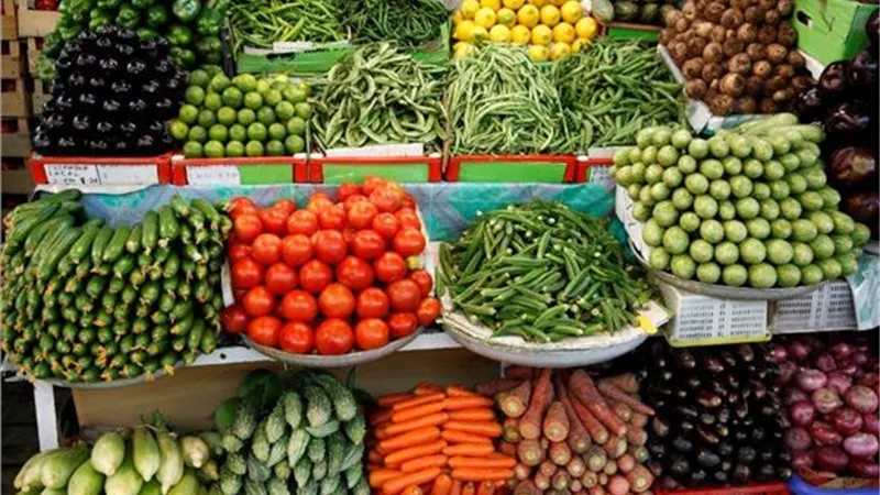 الطماطم بـ 3 جنيهات.. أسعار الخضروات والفاكهة بسوق العبور اليوم السبت 28 يونيو 2025