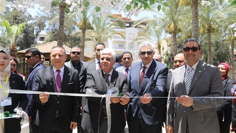 وزير التعليم العالي يفتتح عددًا من المشروعات التعليمية والصحية بجامعة دمياط| صور 