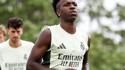 خلاف مالي يعرقل تجديد عقد فينيسيوس جونيور مع ريال مدريد